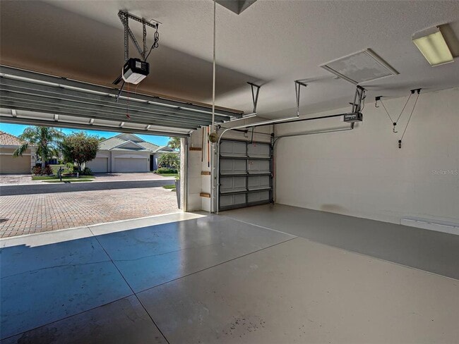 Building Photo - 12082 Granite Woods Loop