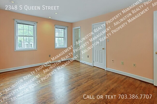 Building Photo - 2348 S Queen St