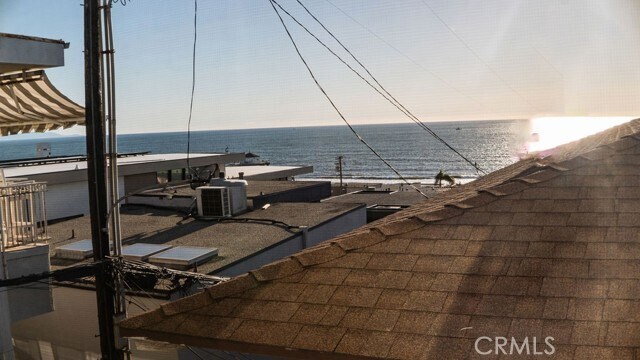 Building Photo - 218 15th St