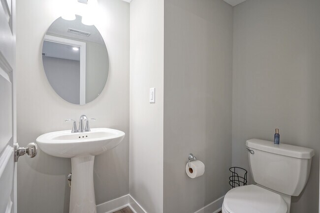 Building Photo - 13775 Boiler Pl