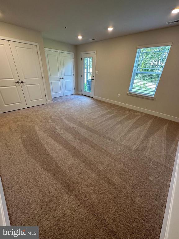 Building Photo - 2318 Woodlands Rd