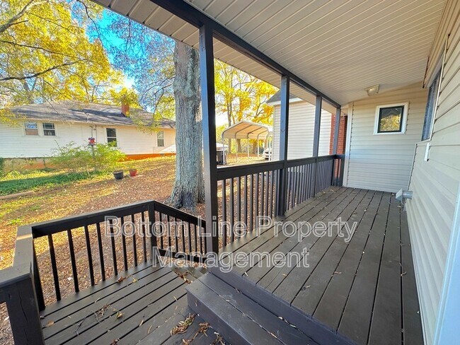 Building Photo - 51 Ashlyn Dr SE