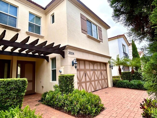 Building Photo - 2024 Foxtail View Ct