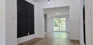 Building Photo - 1152 NE 9th St