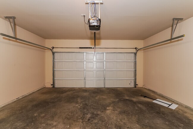 Building Photo - Home for rent in Springville!