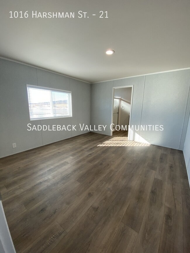 Building Photo - 1016 Harshman St