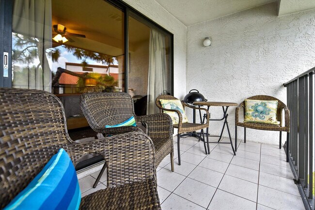 Building Photo - 11222 Hutchison Blvd