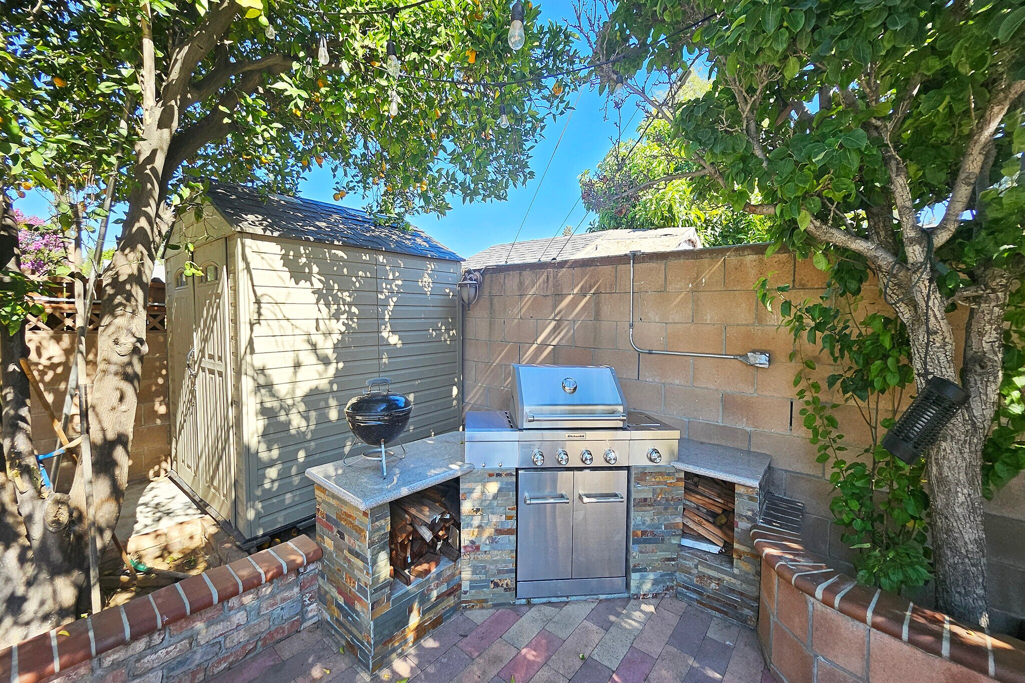 Building Photo - 22957 Stagg St