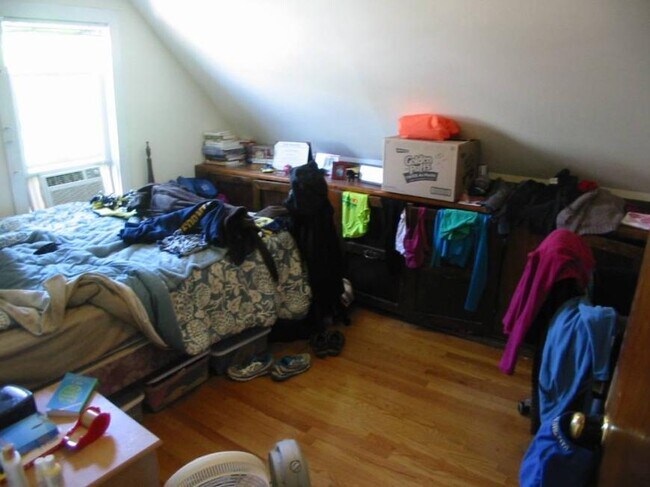 Building Photo - 4.0 bedroom in Cambridge Massachusetts 02140
