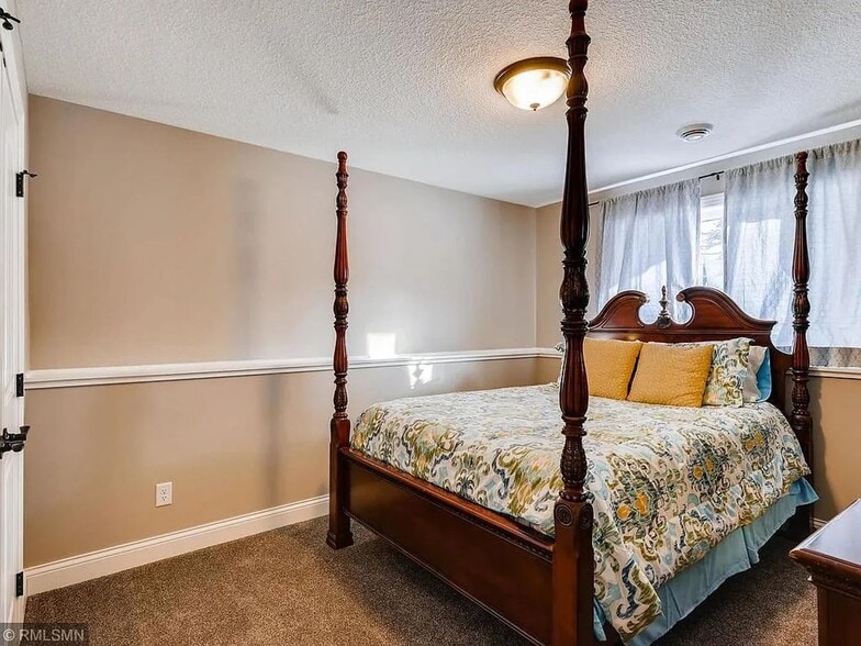 Building Photo - 22420 Calico Ct