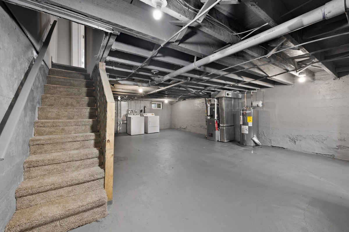 Building Photo - 665 Dumbarton Ave