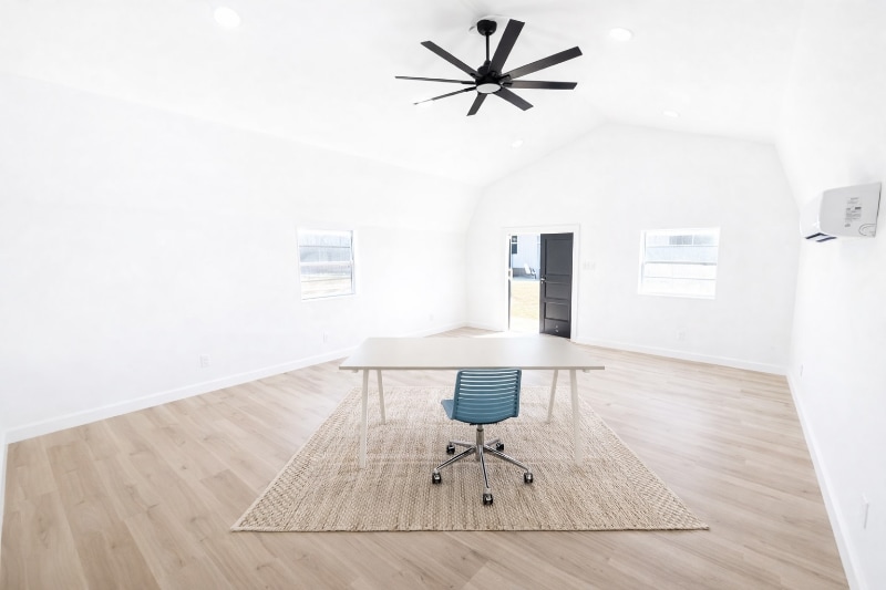 Building Photo - 1009 Noble Ave