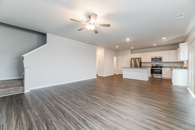 Building Photo - 241 Clydesdale Cir