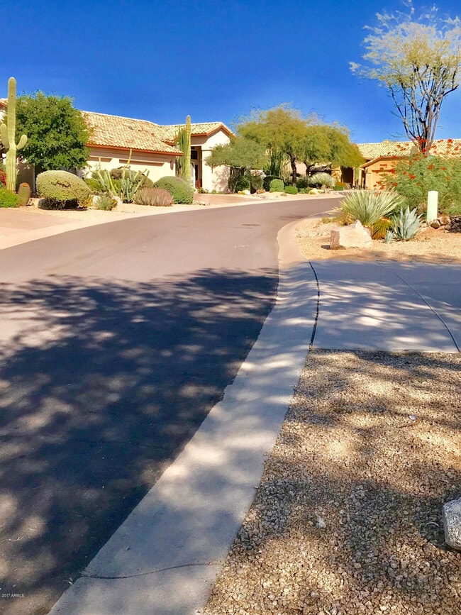 Building Photo - 9405 E Quarry Trail