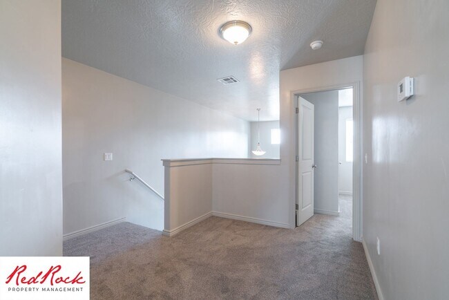 Building Photo - 4 Bedroom Home In The Villas At Sienna Hills