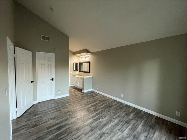 Building Photo - 51 Pasto Rico