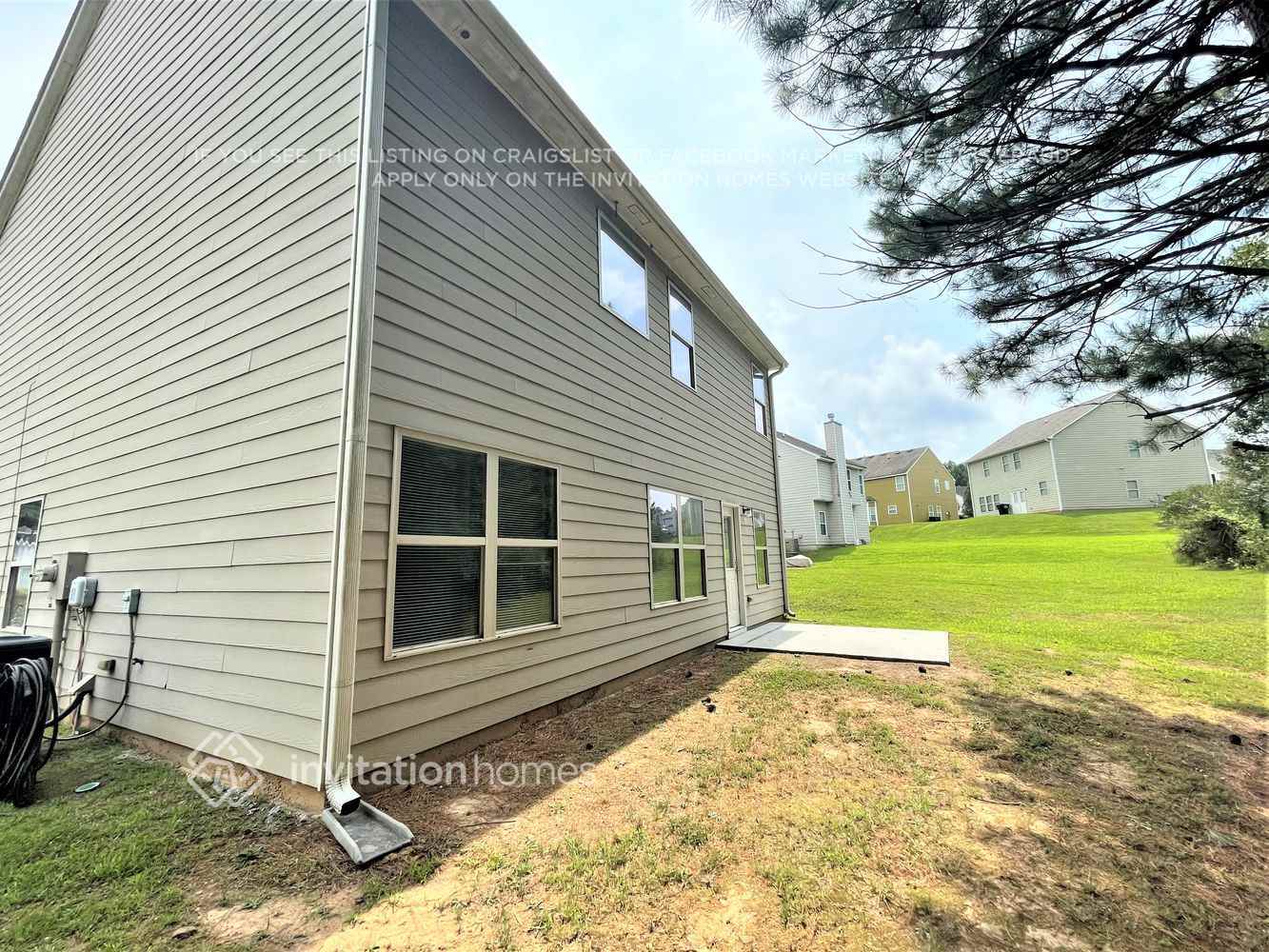 Building Photo - 2445 Valley Creek Dr