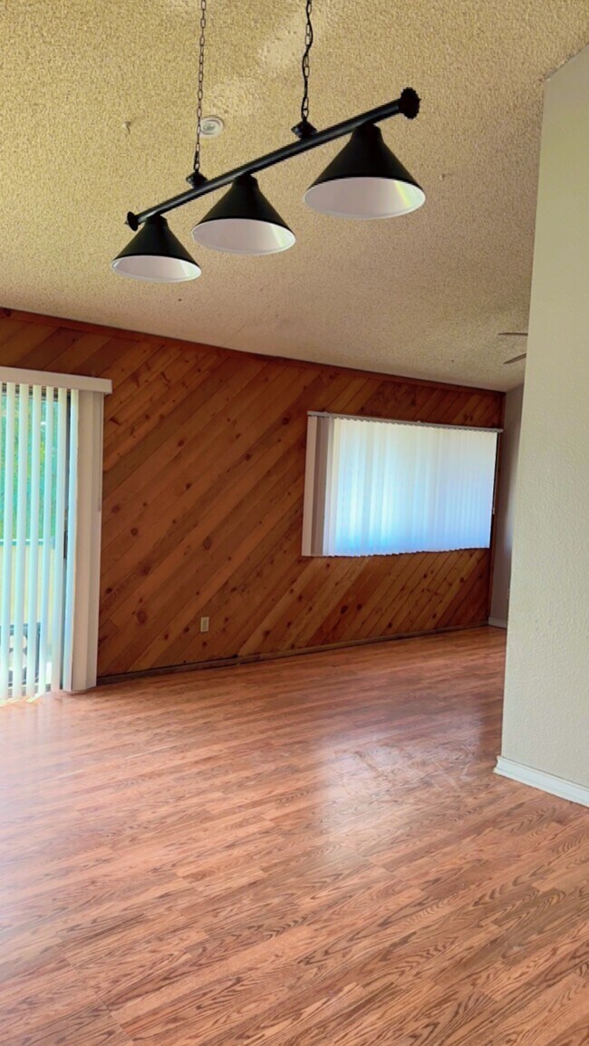 Building Photo - 15313 Santa Gertrudes Ave