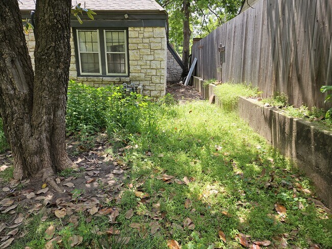 Building Photo - 3113 Drexel Ct