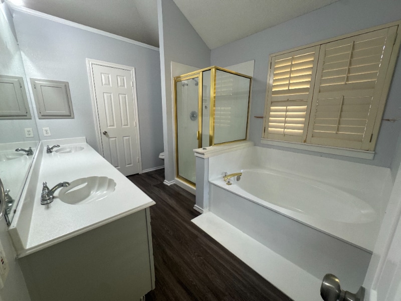 Building Photo - 7504 Bear Lake Dr