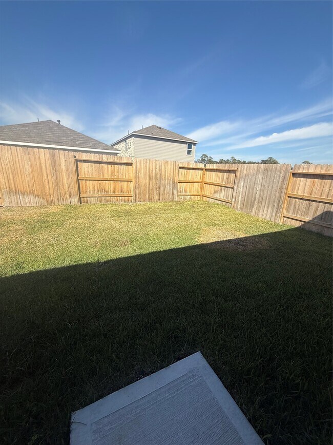 Building Photo - 1606 Gardenia Grv Ln