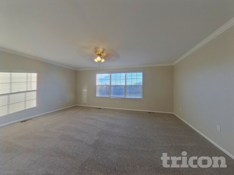 Building Photo - 6475 Old Divide Trail