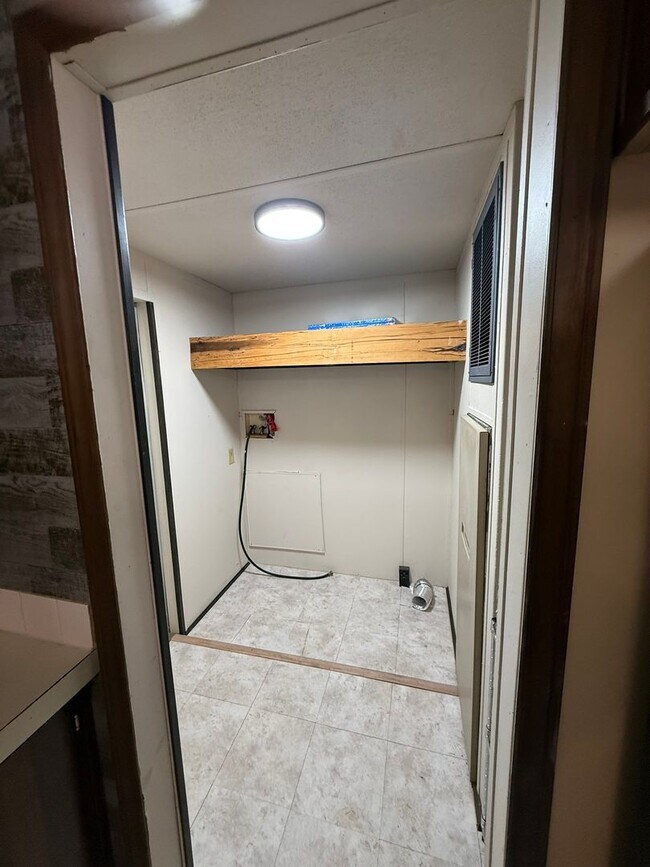 Building Photo - 14383 Yuma Rd