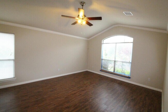 Building Photo - 1600 Kingston Lacy Blvd
