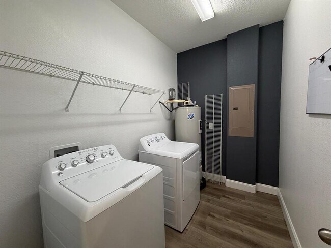 Building Photo - 5637 Water Rose Rd