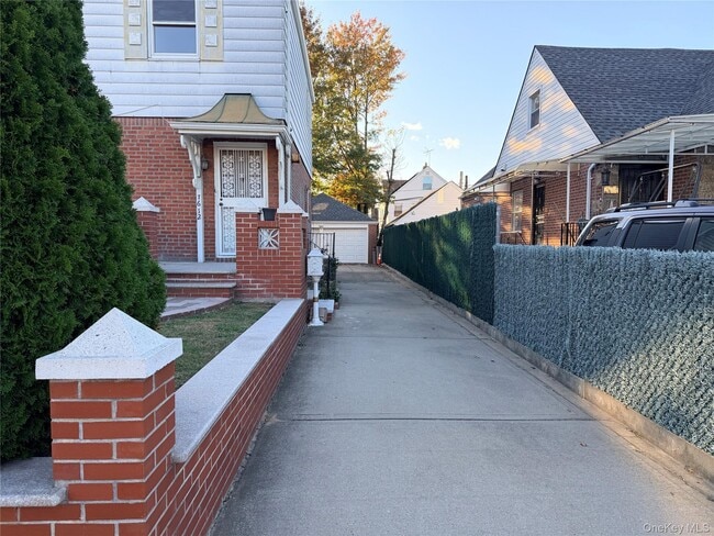 Building Photo - 76-12 175th St