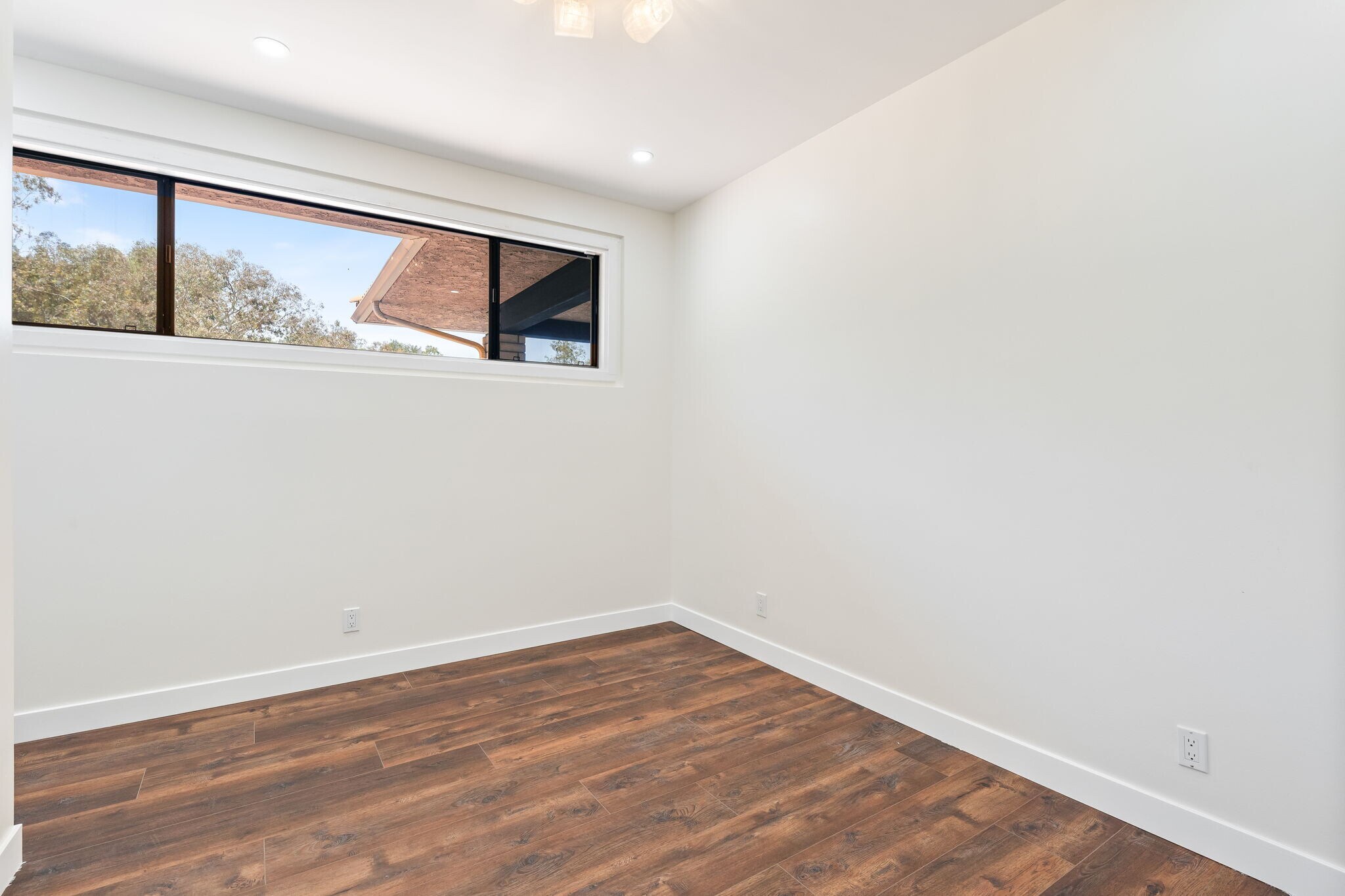 Building Photo - 540 Haverstock Rd