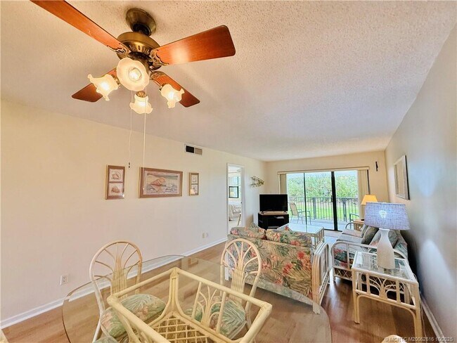 Building Photo - 9490 S Ocean Dr