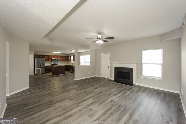 Building Photo - 265 Redding Ridge