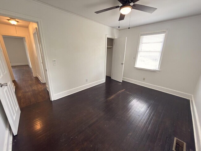 Building Photo - Updated 3BR Home Near USC + Solar Savings