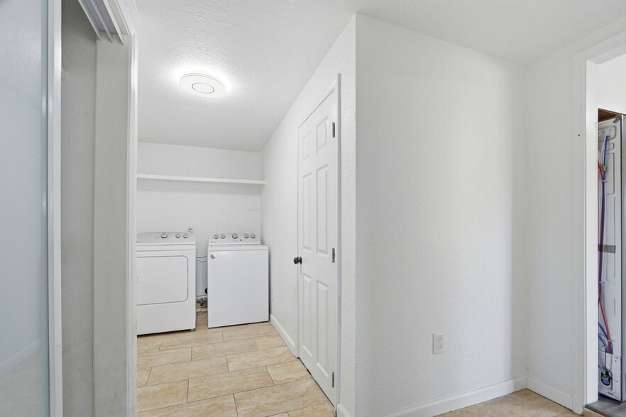 Building Photo - 10311 Ryan St