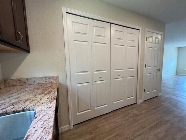 Building Photo - 17 Juniper Pass Dr