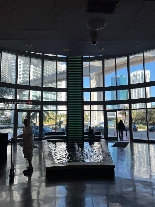 Building Photo - 690 SW 1st Ct