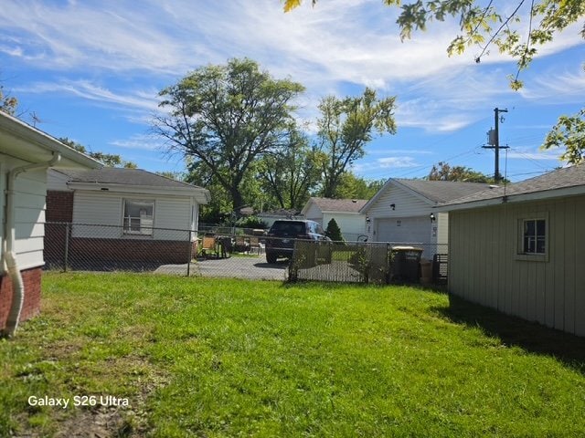 Building Photo - 17922 Oakwood Ave