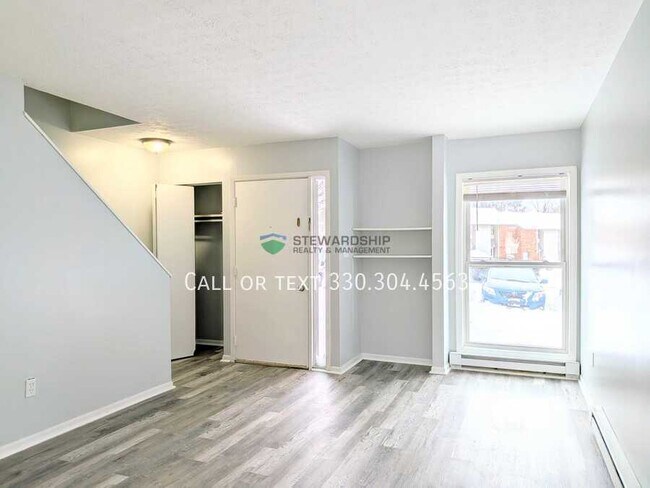 Building Photo - 234 Engadine Ct