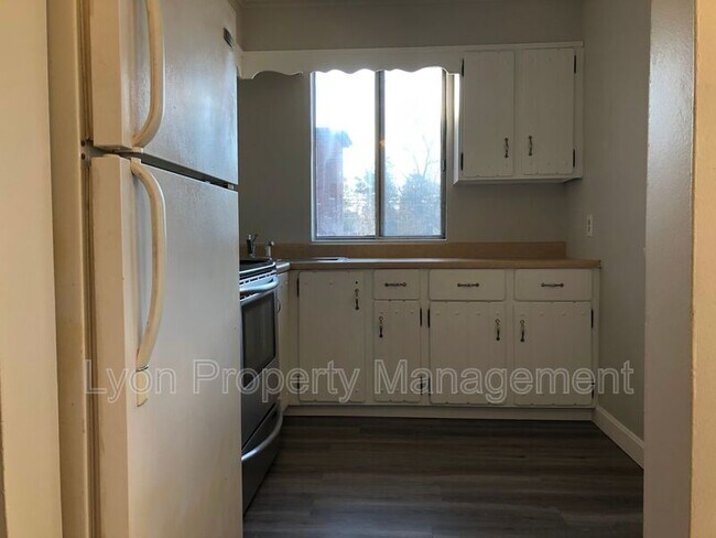 Building Photo - 1000 Willett Ave