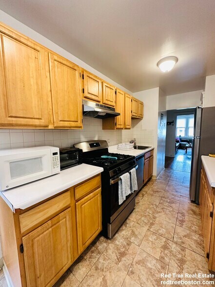 Apt 6 - 24 Colborne Rd