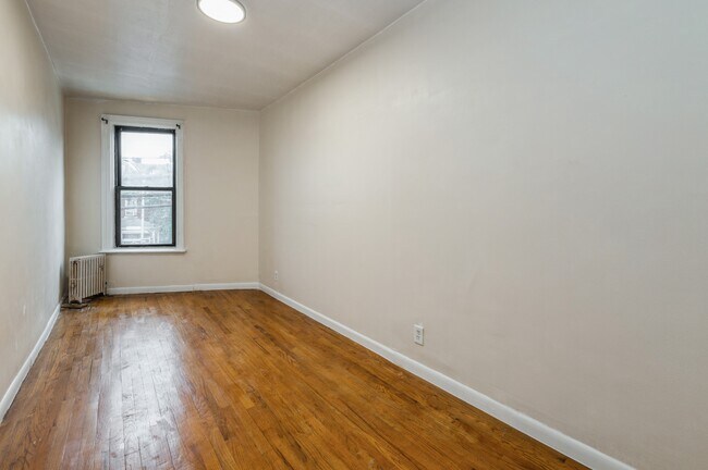 Building Photo - 6705 Woodside Ave