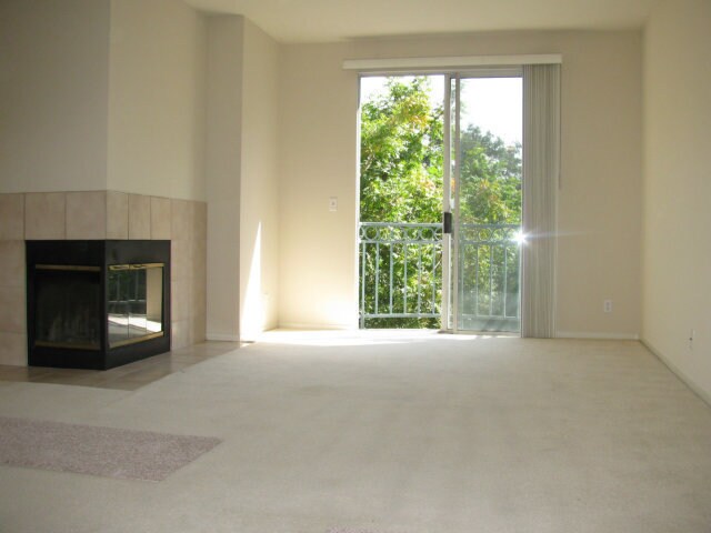 Building Photo - 951 S 12th St