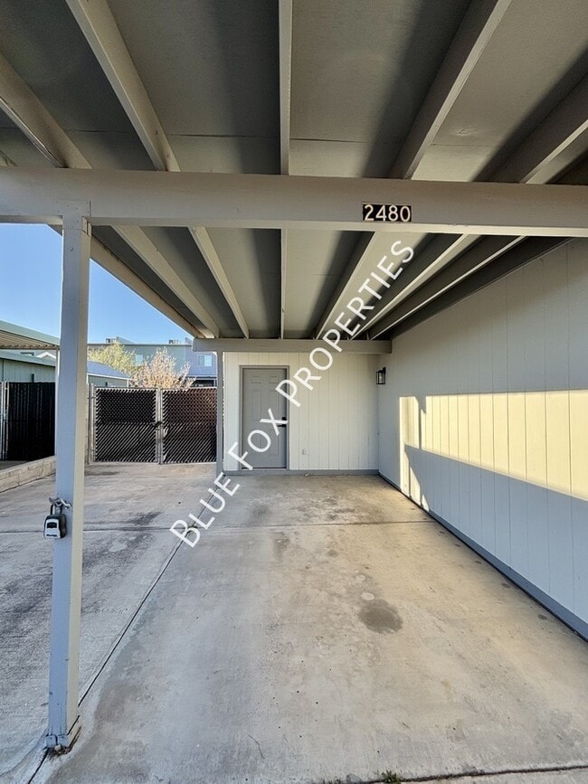 Building Photo - 2480 Rose Peak Dr