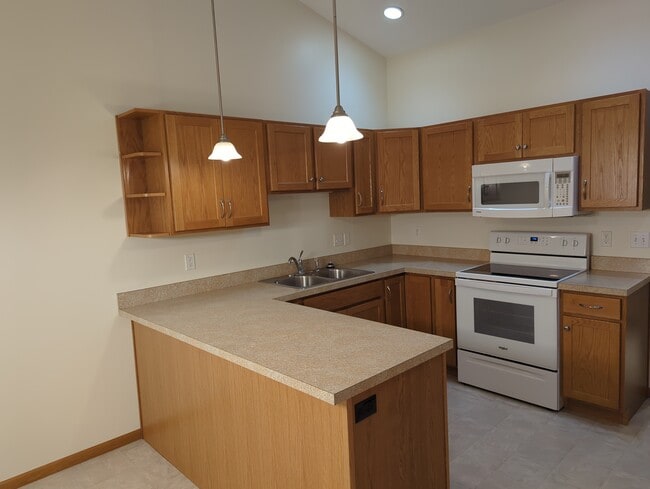Building Photo - 1301 Jay St
