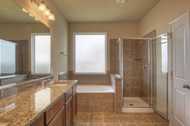Building Photo - 21644 Lexor Dr