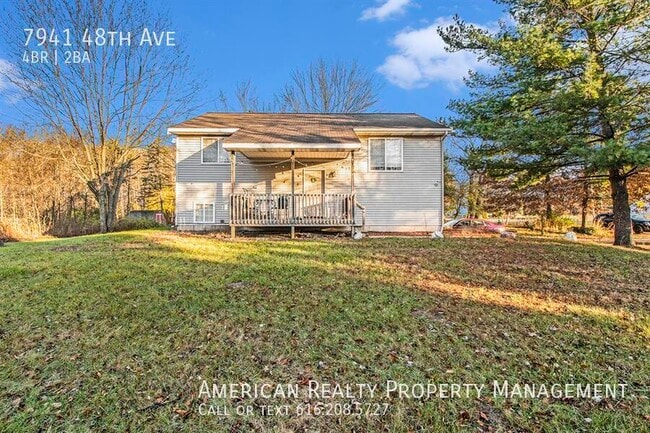 Building Photo - 7941 48th Ave