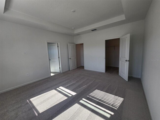 Building Photo - 2724 Skyline Lp