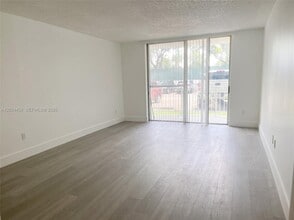 Building Photo - 484 NW 165th St