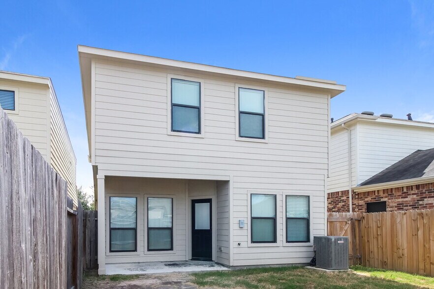 Building Photo - 6623 Sharpstone Creek Ln